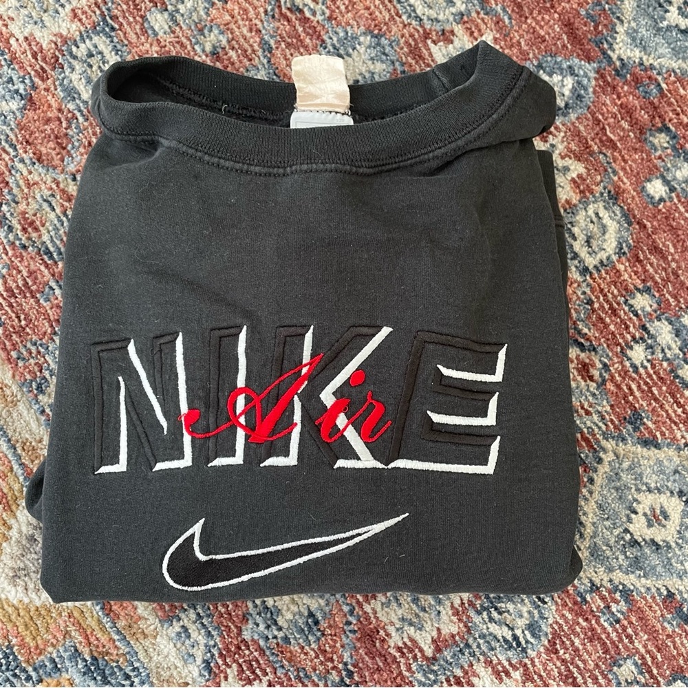 VINTAGE 90’s BOOTLEG NIKE CREWNECK